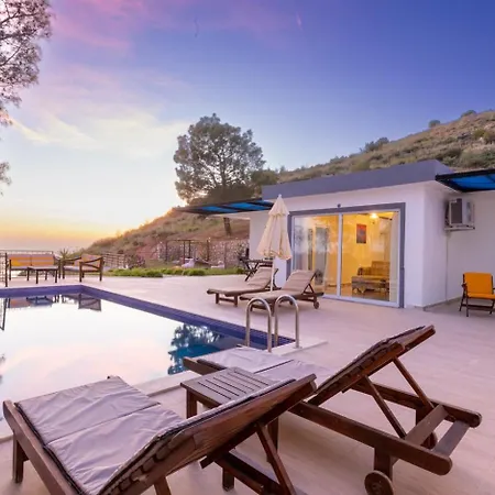 Villa Riveria *